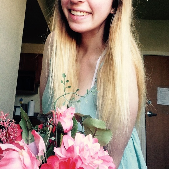 Baby Blue Ruffle Tank Top - Picture 7 of 10